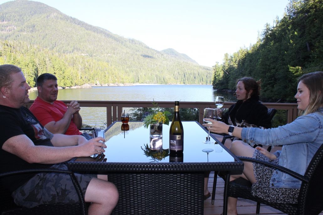 Eagle Nook Resort Юклулет Удобства фото